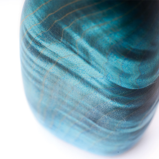 お位牌「星牌 木」湧水（青）のアップ