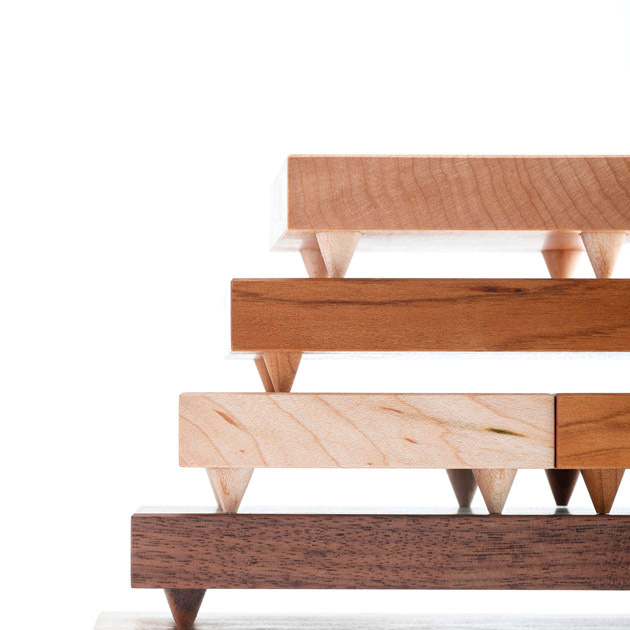 ステージ仏壇「JOY」を積み上げた様子